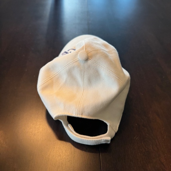 RARE 2022 Versace Pride Embroidered Logo Cap - Picture 2 of 2